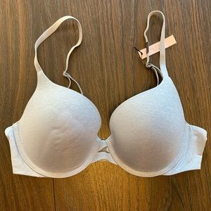 Victoria’s Secret perfect shape bra. Size 34c.